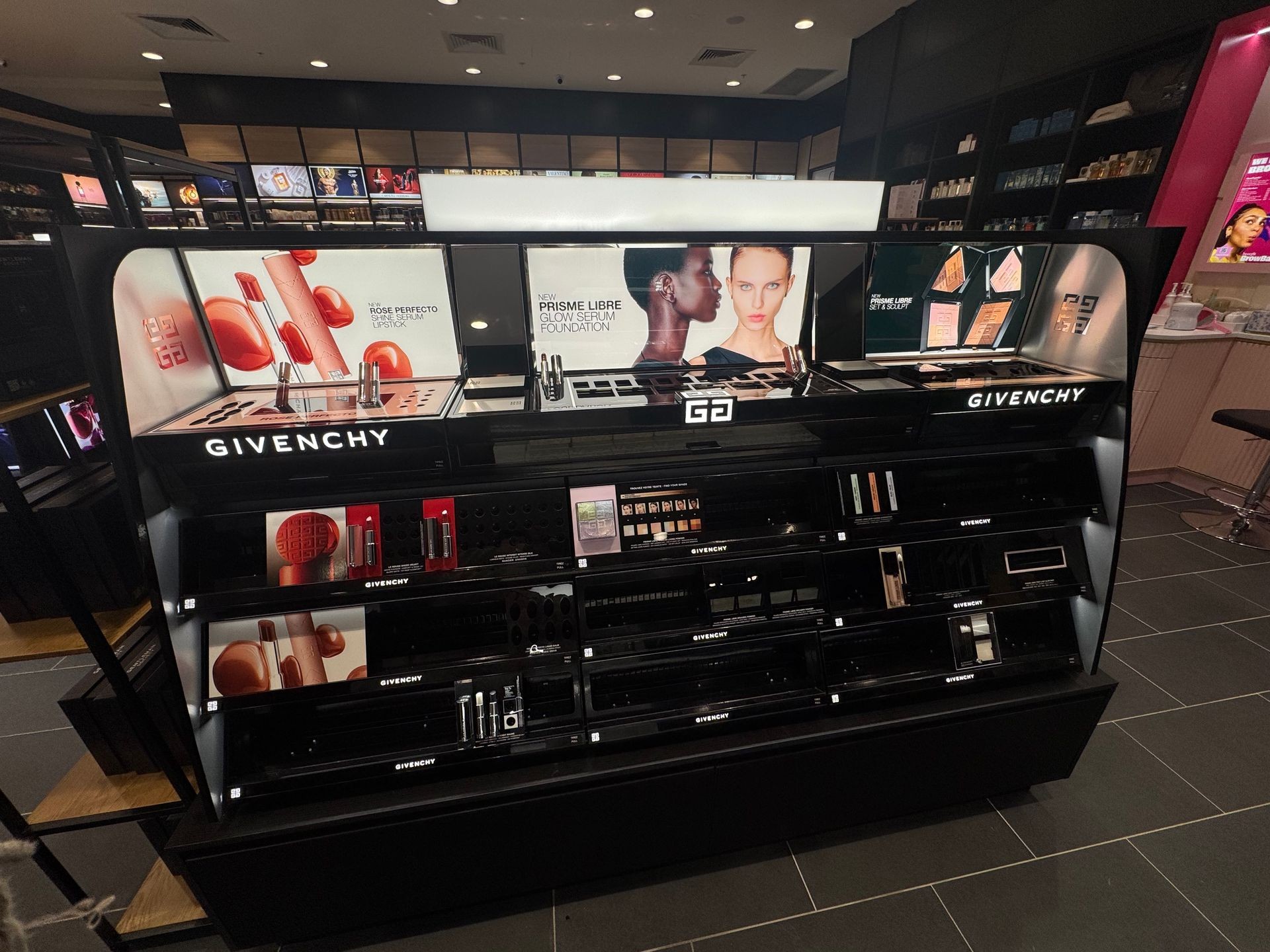 Shopfitting